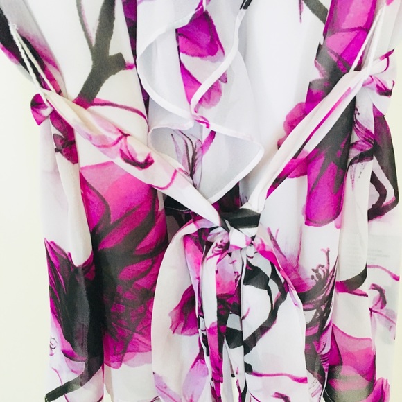 🤑FREE w/ purchase! Floral Button Down Blouse - Picture 9 of 16